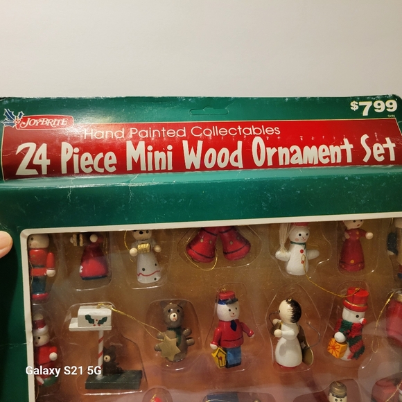 Vintage Joybrite Handpainted Mini Wooden Christmas Ornaments Set Of 24 🎅 ⛄️ 🎄 - Picture 4 of 9